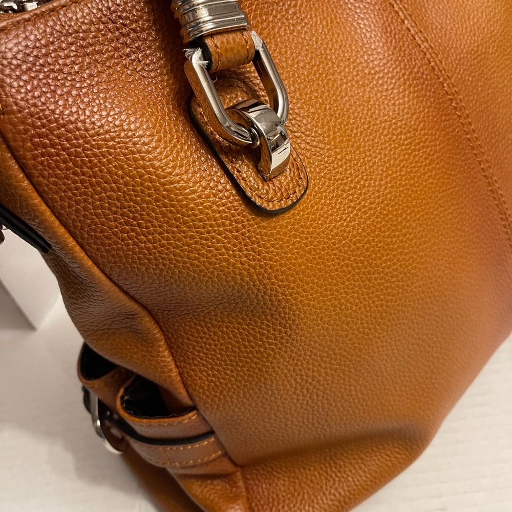 Classic Tan Leather Tote Bag - Picture 5 of 14